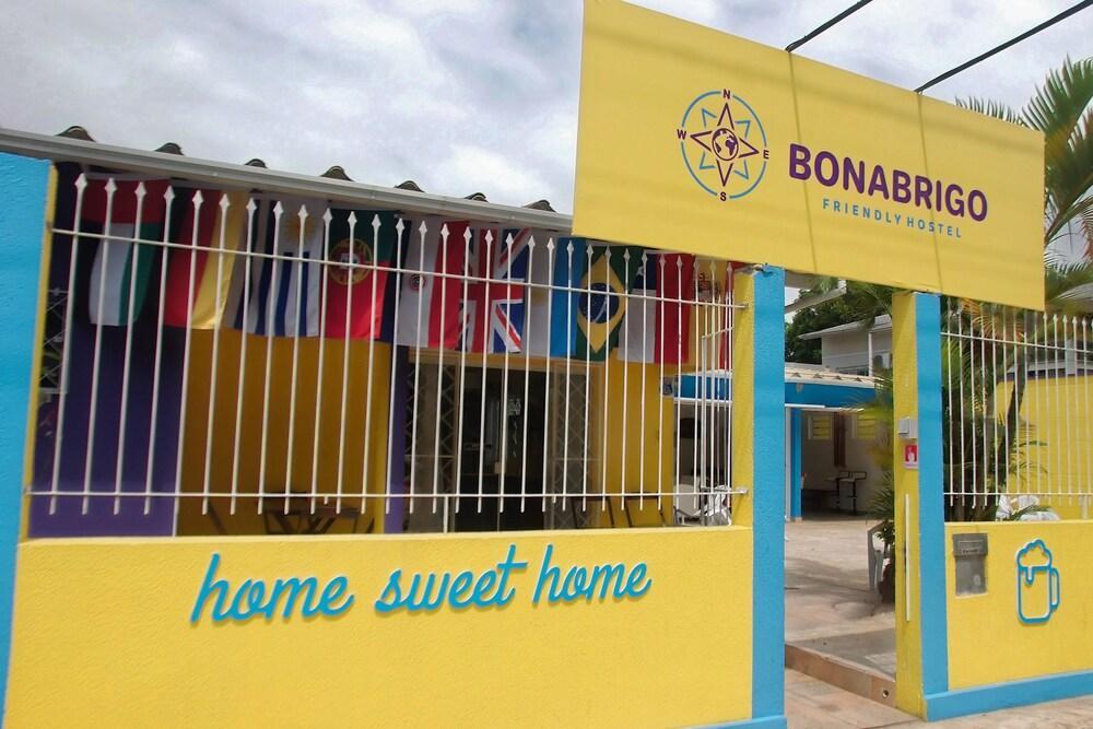 Bonabrigo Hostel & Suites Balneario Camboriu Exterior photo